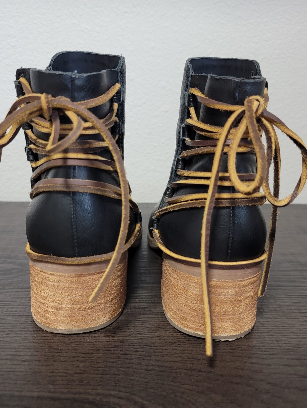 Korks Leather Strappy Zipper Heeled Booties - Picture 8 of 8